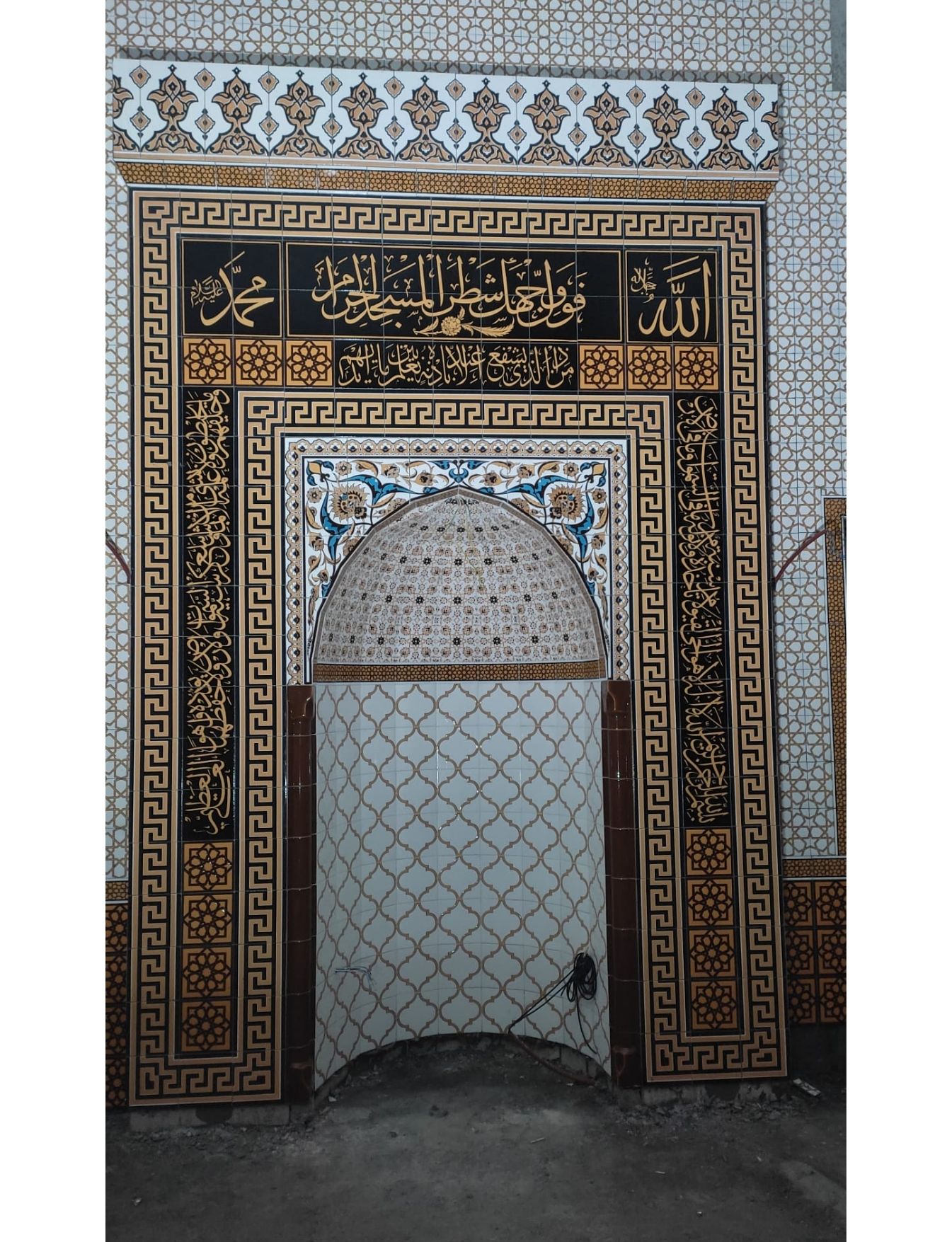 Mihrap -57, Cami Mihrapları 260x450 Ahşap Desenli, Kütahya Çini Dekor, Cami Mihrap Fiyatları,